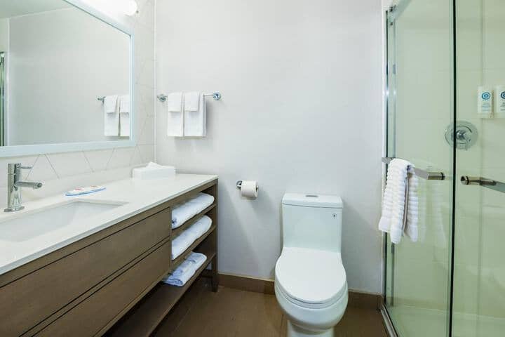 Room 10 of 72